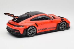 Porsche 911 992 GT3 RS Guards Portocaliu & Jante Argintii Minichamps 1:18 911992002 Metal - imaginea 2 din 6