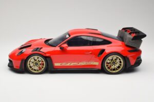 Porsche 911 992 GT3 RS Guards Red GT Spirit 1:12 GT939 Rășină - imaginea 3 din 6