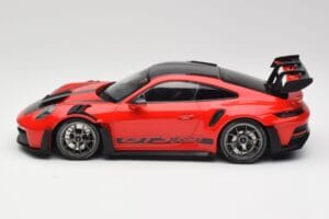 Porsche 911 992 GT3 RS Guards Roșu & Roți Argintii Weissach Package Minichamps 1:18 153062246 Metal - imaginea 3 din 6