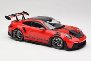 Porsche 911 992 GT3 RS Guards Roșu & Roți Argintii Weissach Package Minichamps 1:18 153062246 Metal - imaginea 4 din 6