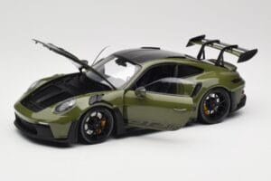 Porsche 911 992 GT3 RS Nato Olive & Black Wheels Minichamps 1:18 110062027 Metal - imaginea 2 din 8