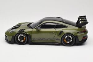 Porsche 911 992 GT3 RS Nato Olive & Black Wheels Minichamps 1:18 110062027 Metal - imaginea 4 din 8
