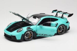 Porsche 911 992 GT3 RS Python Green & Dark Silver Wheels Minichamps 1:18 110062026 Metal - imaginea 2 din 8