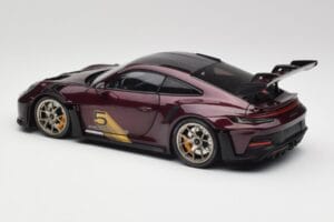 Porsche 911 992 GT3 RS Ultraviolet & Jante Argintii Minichamps 1:18 110062029 Metal - imaginea 7 din 8