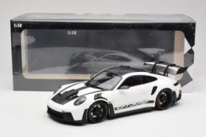Porsche 911 992 GT3 RS Alb & Roți Negre Minichamps 1:18 155062230 Metal - imaginea 6 din 6