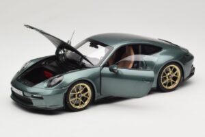 Porsche 911 992 GT3 Touring Package Malachite Green Metallic Norev 1:18 187382 Metal - imaginea 2 din 8