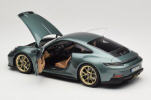 Porsche 911 992 GT3 Touring Package Malachite Green Metallic Norev 1:18 187382 Metal - imaginea 5 din 8