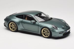 Porsche 911 992 GT3 Touring Package Malachite Green Metallic Norev 1:18 187382 Metal - imaginea 6 din 8