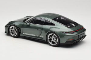 Porsche 911 992 S/T Malachite Green Metallic Norev 1:18 187472 Metal - imaginea 7 din 8