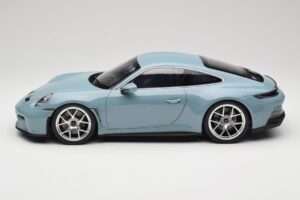 Porsche 911 992 S/T Meisenblau Norev 1:12 127550 Metal - imaginea 3 din 6