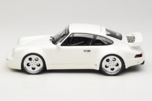 Porsche 911 992 Strosek Giga White GT Spirit 1:18 GT525 Rășină - imaginea 3 din 6