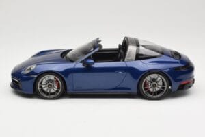 Porsche 911 992 Targa 4 GTS Blue Metallic Minichamps 1:18 155061060 Metal - imaginea 3 din 6