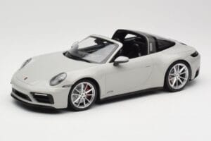 Porsche 911 992 Targa 4 GTS Gri Minichamps 1:18 155061064 Metal