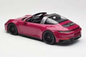 Porsche 911 992 Targa 4 GTS Rubystar Minichamps 1:18 155061066 Metal - imaginea 5 din 6