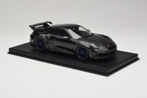 Porsche 911 992 TechArt GTstreet R Negru Cu Jante Albastre TechArt 1:18 REMC009 Rășină - imaginea 4 din 6