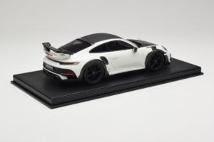 Porsche 911 992 TechArt GTstreet R Alb Cu Jante Negre TechArt 1:18 REMC013 Rășină - imaginea 3 din 6