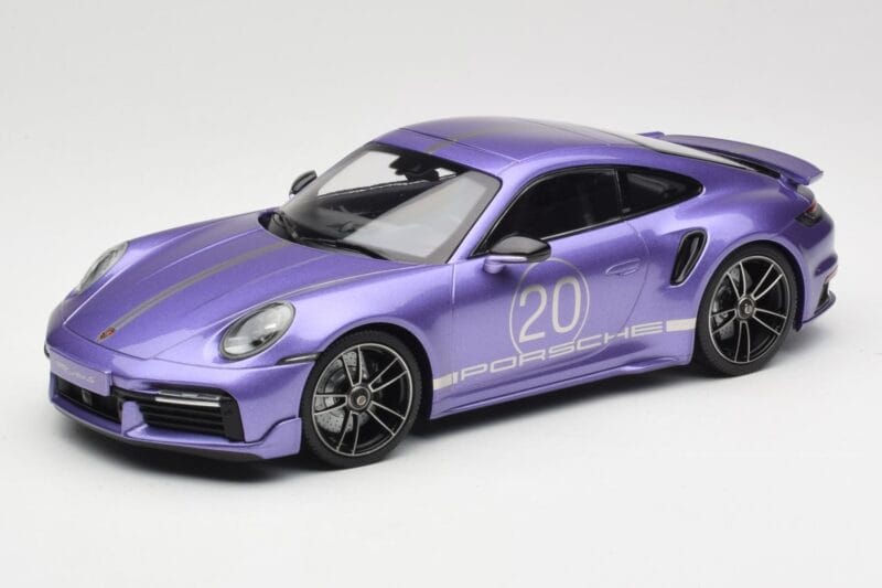 Porsche 911 992 Turbo S Sport Design Package Viola Metallic Minichamps 1:18 155069174 Metal