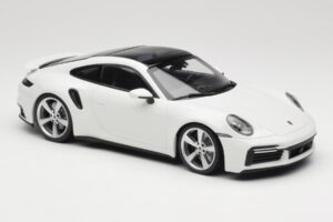 Porsche 911 Turbo S 992 Alb Minichamps 1:18 WAP0211620RTRB Metal - imaginea 4 din 6
