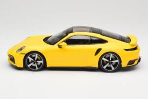 Porsche 911 992 Turbo S Galben Minichamps 1:18 155069071 Metal - imaginea 3 din 6
