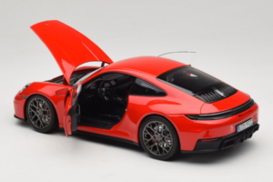 Porsche 911 992.2 Carrera 4 GTS Guards Red Norev 1:18 187171 Metal - imaginea 5 din 8