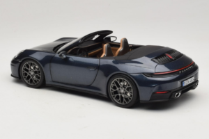 Porsche 911 992.2 Carrera Cabriolet Yachting Blue Norev 1:18 187180 Metal - imaginea 7 din 8