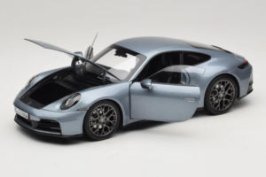 Porsche 911 992.2 Carrera Polar Silver Metallic Norev 1:18 187170 Metal - imaginea 2 din 8