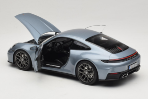 Porsche 911 992.2 Carrera Polar Silver Metallic Norev 1:18 187170 Metal - imaginea 5 din 8