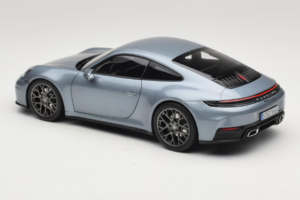 Porsche 911 992.2 Carrera Polar Silver Metallic Norev 1:18 187170 Metal - imaginea 7 din 8