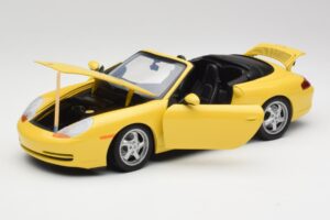 Porsche 911 996 Cabriolet Speed Galben UT Models 1:18 27906 Metal - imaginea 2 din 8
