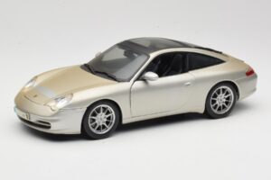 Porsche 911 996 Carrera 4S Argintiu Maisto 1:18 WAP02102212 Metal