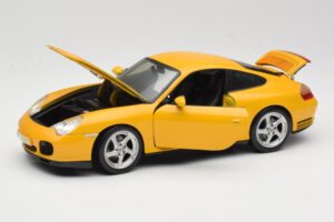 Porsche 911 996 Carrera 4S Galben Maisto 1:18 WAP02101610 Metal - imaginea 2 din 8