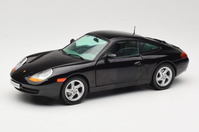 Porsche 911 996 Carrera Negru Sun Star 1:18 1202 Metal