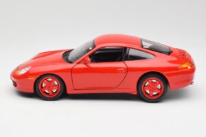 Porsche 911 996 Carrera Roșu Ediție Limitată Bburago 1:18 3385-M1 Metal - imaginea 4 din 8