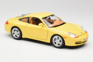 Porsche 911 996 Carrera Galben Bburago 1:18 30085-M1 Metal - imaginea 6 din 8