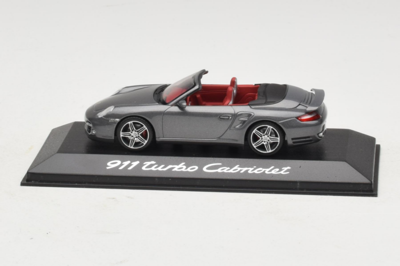 Porsche 911 997 Turbo Cabriolet Grey Metallic Minichamps 1:43 WAP02015216 Metal