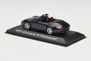 Porsche 911 997 Carrera 4 Cabriolet Albastru Închis Minichamps 1:43 WAP02015216-P1 Metal - imaginea 3 din 4