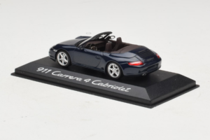 Porsche 911 997 Carrera 4 Cabriolet Albastru Închis Minichamps 1:43 WAP02015216-R1 Metal - imaginea 3 din 4
