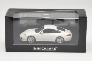 Porsche 911 997 Carrera 4S Carrara Alb Minichamps 1:43 403066431 Metal - imaginea 4 din 4