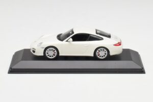 Porsche 911 997 Carrera 4S Carrara Alb Minichamps 1:43 403066431 Metal