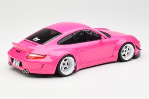 Porsche 911 997 RWB Roz IXO 1:18 18CMC167 Metal - imaginea 2 din 5