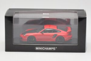Porsche 911 997.2 GT2 RS Roșu cu Jante Negre Minichamps 1:43 400069407 Metal - imaginea 4 din 4