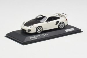 Porsche 911 997.2 GT2 RS Alb cu Jante Argintii Minichamps 1:43 400069405 Metal - imaginea 2 din 4