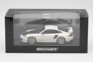 Porsche 911 997.2 GT2 RS Alb cu Jante Argintii Minichamps 1:43 400069405 Metal - imaginea 4 din 4