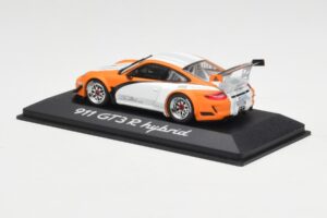Porsche 911 GT3 R Hybrid 997.2 Presentation White Orange Minichamps 1:43 WAP0201170B Metal - imaginea 3 din 4