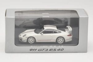 Porsche 911 997.2 GT3 RS 4.0 Alb Minichamps 1:43 WAP0200010C Metal - imaginea 4 din 4
