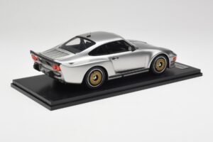 Porsche 911 930 Almeras Biturbo 3.3 Argintiu Kess 1:18 KE18005B Rășină - imaginea 2 din 6
