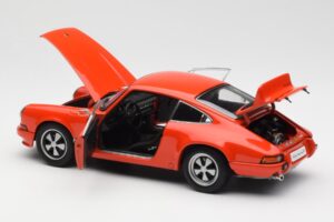 Porsche 911 Carrera RS 2.7 Portocaliu AUTOart 1:18 78057 Metal - imaginea 5 din 8