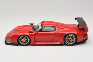 Porsche 911 GT1 Concept Roșu UT Models 1:18 180966625-R1 Metal - imaginea 4 din 8