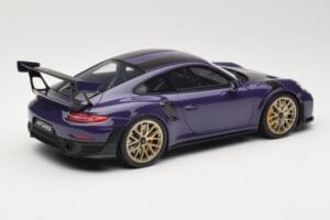 Porsche 911 GT2 RS 991.2 Ultraviolet GT Spirit 1:18 GT926 Rășină - imaginea 2 din 6