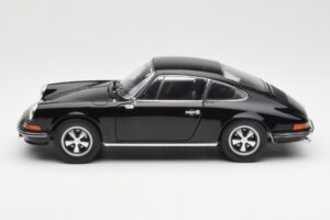 Porsche 911 S Negru Schuco 1:18 450047200 Metal - imaginea 4 din 8